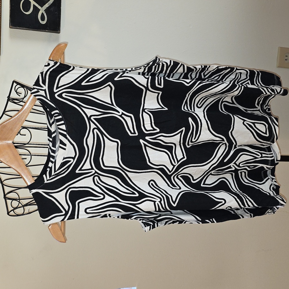 Nine West Black & White Soft Spun Top XXL (Christine #8)